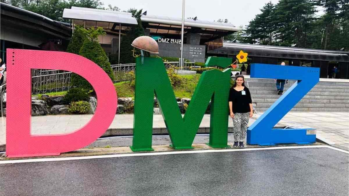 Dmz Mit Nordkoreanisch Lizensiertem Nordkoreanischem Tourguide Mit Dolmetscher