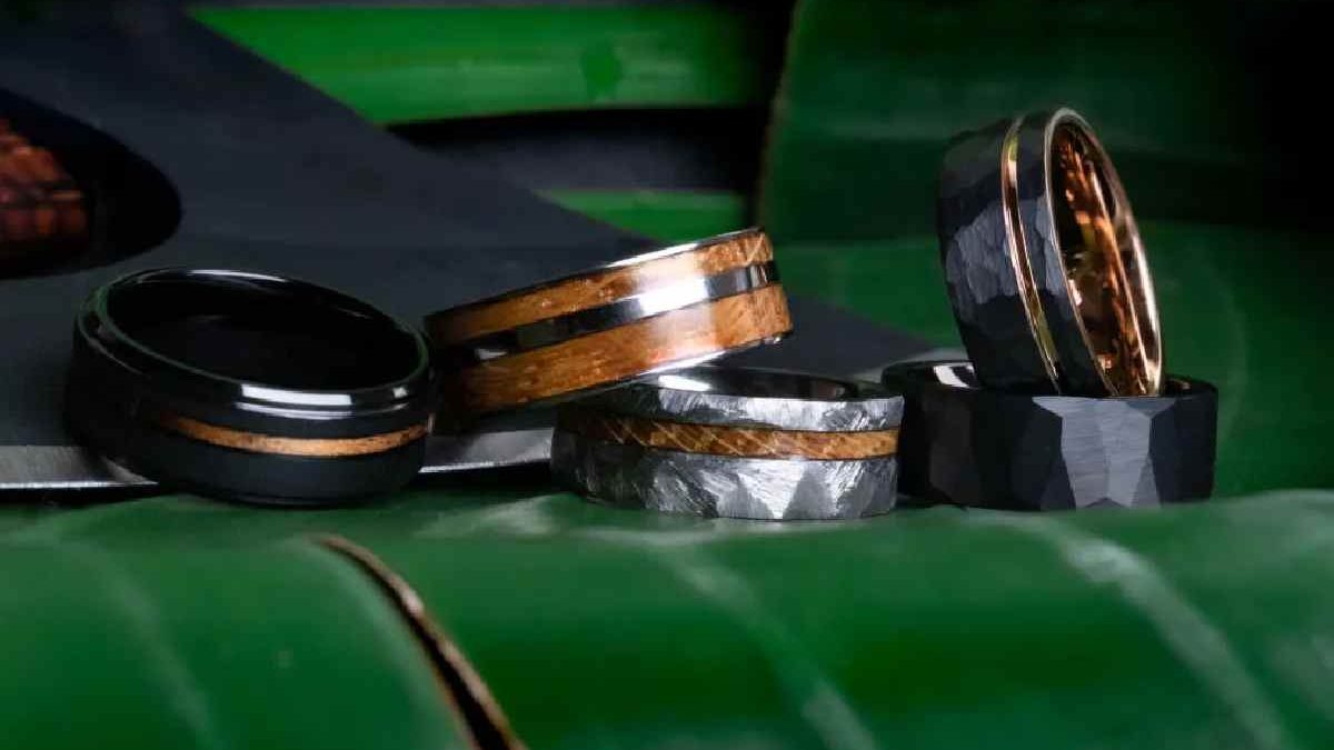 Thorum Crafts Wood Men’s Wedding Rings from Sustainable Sources